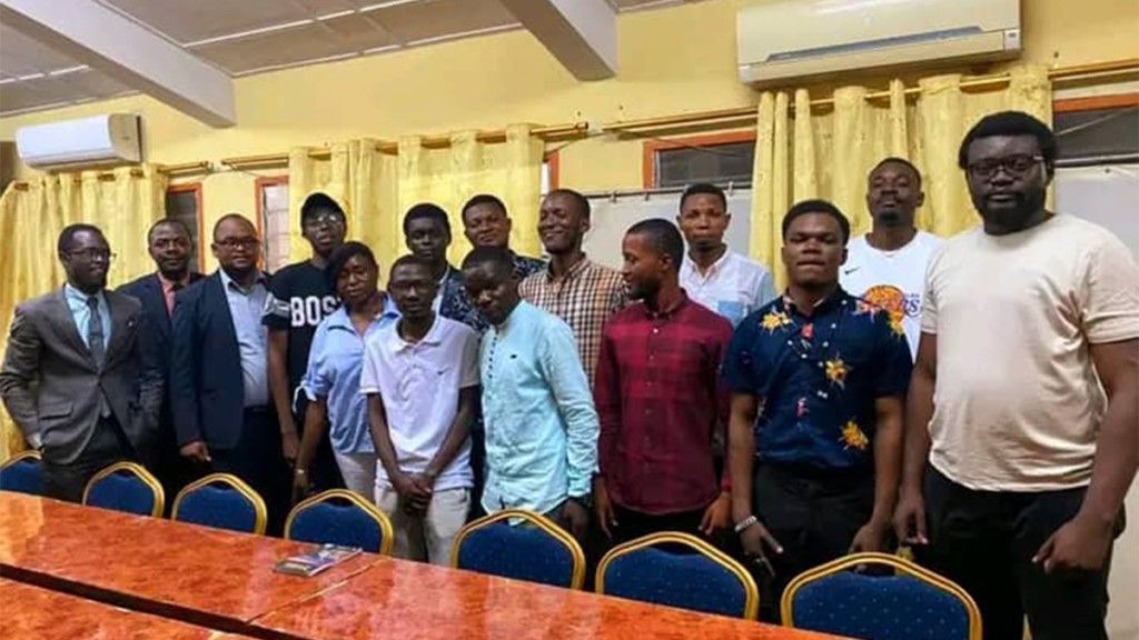 La dynamique des mouvements citoyens exige la suspension de l’examen du