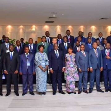 Félix Tshisekedi surveillera les gouverneurs des provinces
