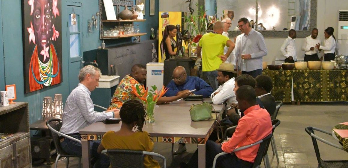 Mwamba Théo remporte le premier prix du concours CFAO jeunes talents 2019