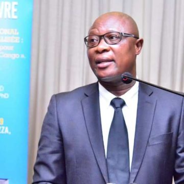 Prof Georges Le Pr Georges Byeragi Safary appelle Félix Tshisekedi à la prudence sur la construction du pont-route-rail sur le fleuve Congo