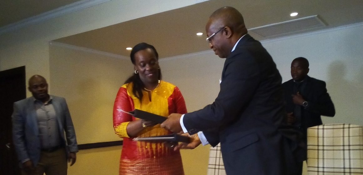 Ebola : une feuille de route conjointe RDC-Rwanda adoptée