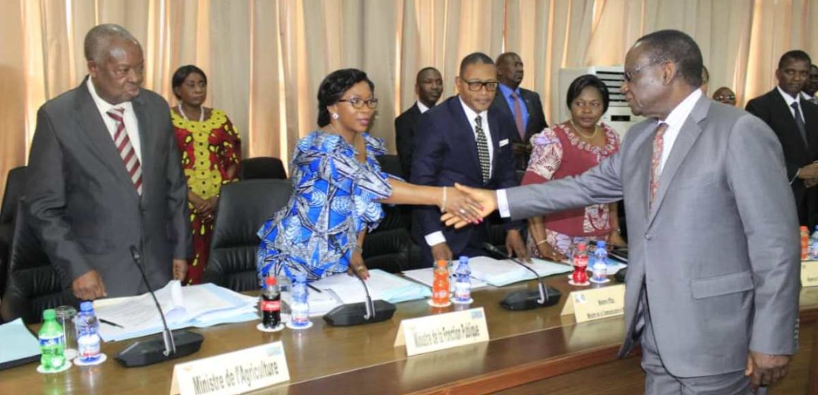 Budget 2020 : Ilunkamba vise plus haut, et double la mise