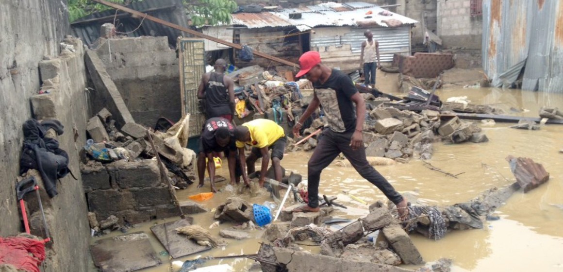 Kinshasa : le gouvernorat prend en charge les victimes des pluies et oublie la part des assureurs