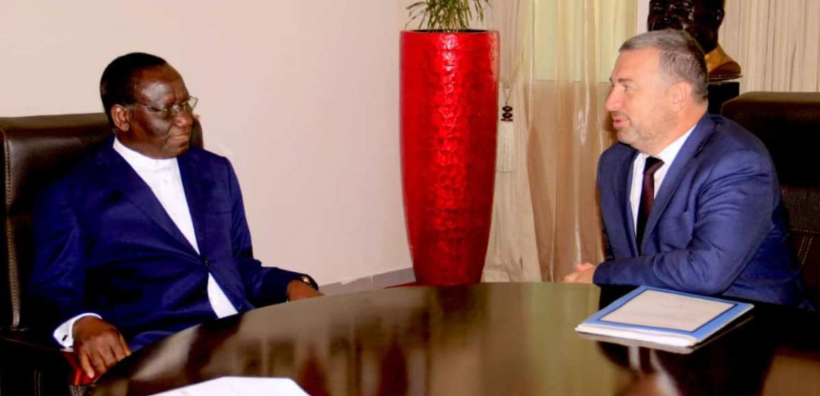 Réformes économiques et gratuité de l’enseignement au cœur des discussions entre le PM et Le Directeur des opérations de la BM