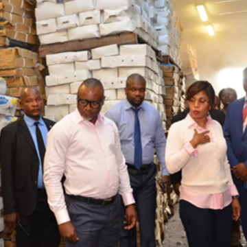 La ministre de l’Economie en tournée d’inspection pour s’assurer du stock des produits de grande consommation