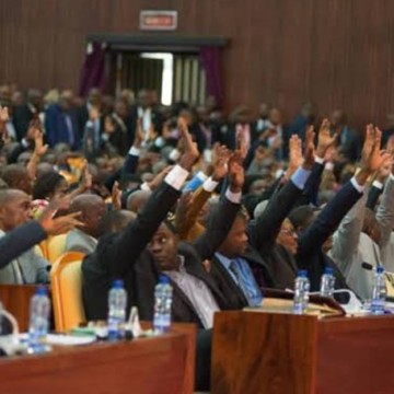 L’Assemblée nationale et le Sénat appelés à cesser de procrastiner sur la désignation du porte-parole de l’opposition