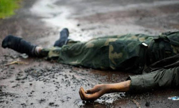 Corps de soldat mort