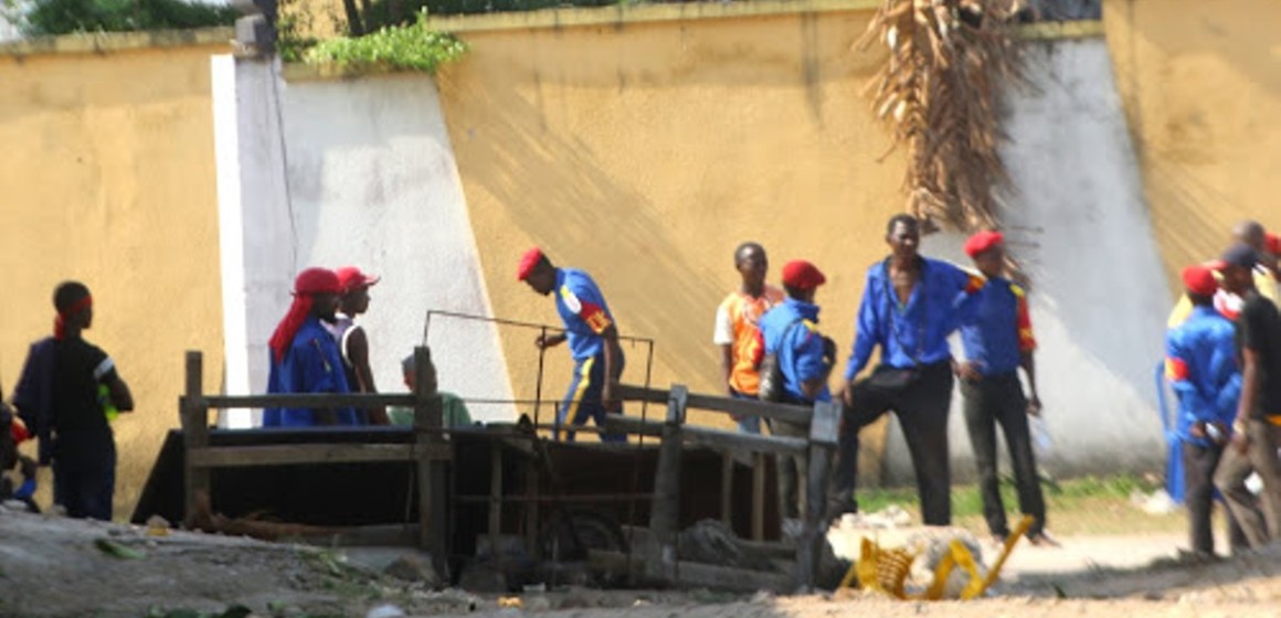 Adeptes Muanda Nsemi Adepetes de Bundu-dia-mayala