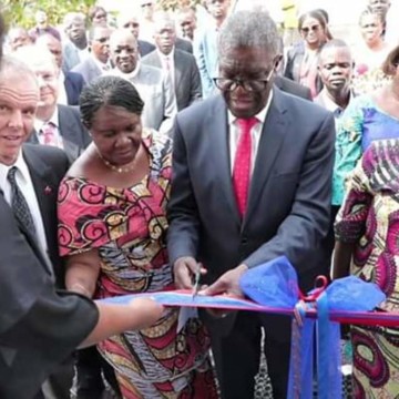 Inauguration hôpital panzi de kin Le Docteur Mukwege a inauguré la Clinique de Panzi de Kinshasa