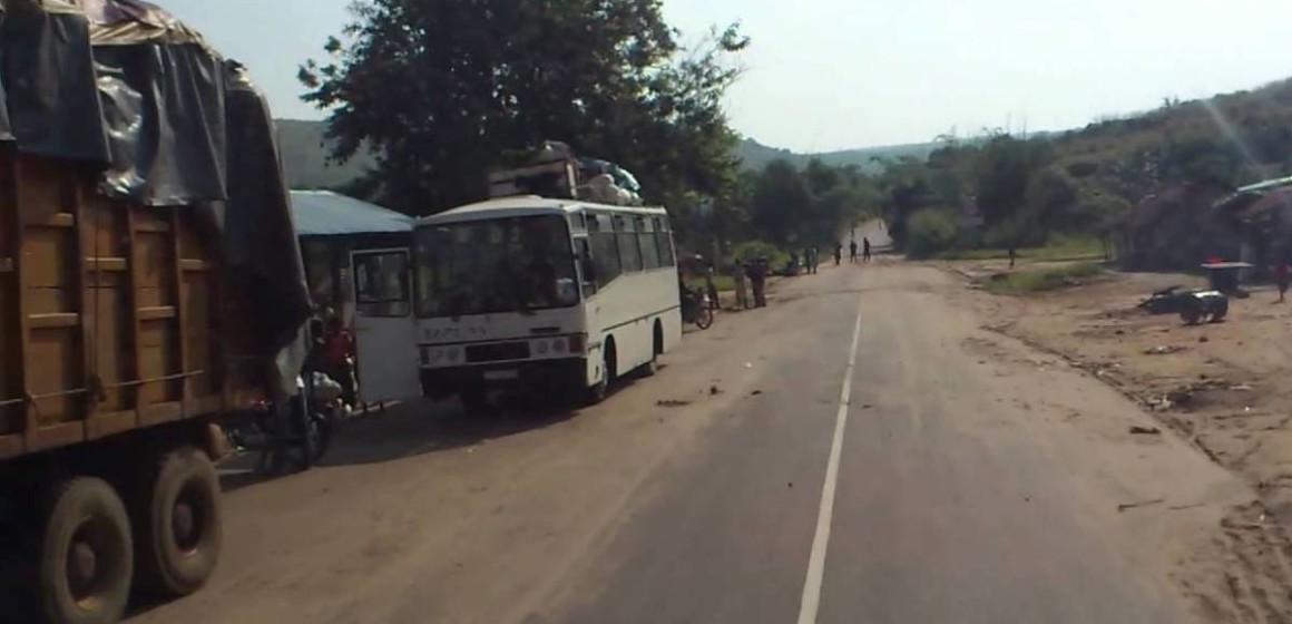 Covid-19 : Des clandestins passent les barrières dans les cargos en provenance de Kinshasa