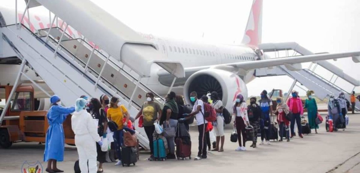 Rapatriement 22 avril 4 Covid-19 : Rapatriement de 165 congolais, pari gagné pour Ilunkamba