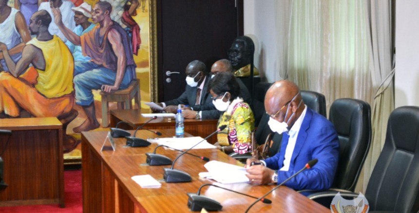 Le Gouvernement envisage de rapatrier les voyageurs congolais bloqués à l’étranger
