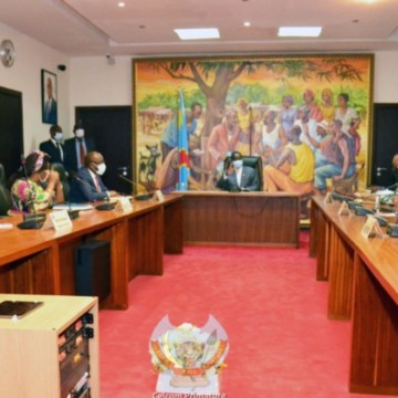 Déconfinement Kin primature Covid-19 : l’Hôtel de ville de Kinshasa envisage un déconfinement-confinement ordonné et maîtrisé