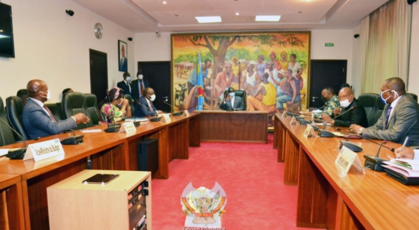 Covid-19 : l’Hôtel de ville de Kinshasa envisage un déconfinement-confinement ordonné et maîtrisé