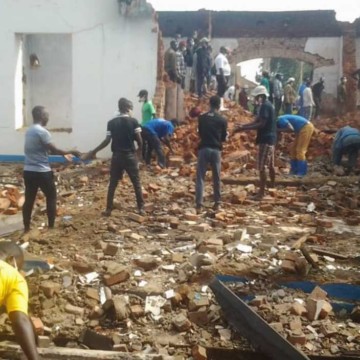 Nord-Kivu: la démolition de l’ancienne mairie de Beni appuyée par les autorités