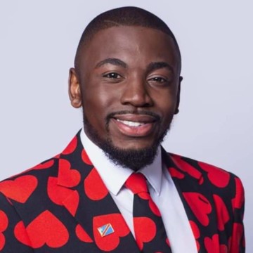 Grâce à ses deux films réalisés au Canada, le Cinéaste franco-congolais Ecclésiaste Lemba s&rsquo;introduit dans la culture congolaise