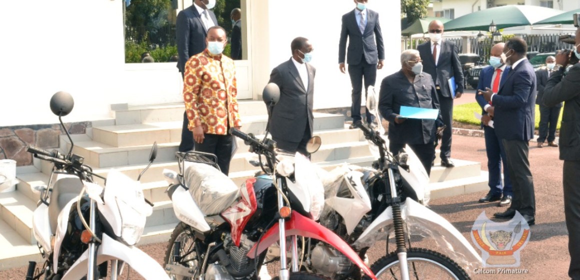 Covid-19 : la Société Tiex fait un don de motos à l’Etat Congolais
