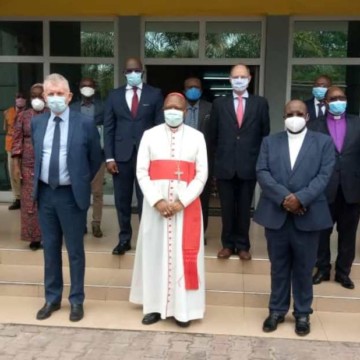 Union européenne CENCO covid-19 l’Union européenne appuie la CENCO et l’ECC dans la lutte contre la Covid-19