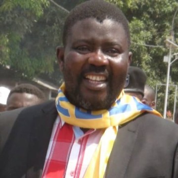 Patrick-Bombelosanda Réagissant au slogan « Boma député tika policier », Patrick Bombelosanda déclare: « Il faut éviter au pays la sécession »