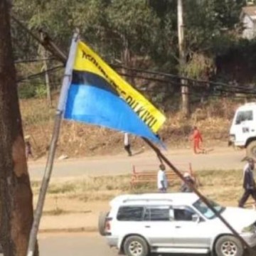 Félix Tshisekedi exige l’arrestation des auteurs du drapeau hissé au Sud-Kivu