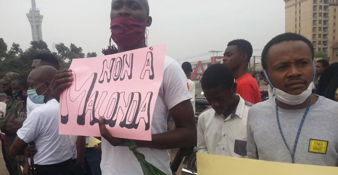 La marche contre Ronsard Malonda dispersée par la police à coup de gaz lacrymogènes