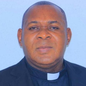 Abbé Bienvenu Ndombe L’abbé Bienvenu Ndombe fête son jubilé d’argent