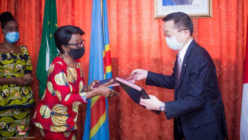 Amba Chine au Minaffet2 4.500.000 dollars du Japon destinés à l’Hôpital général de référence de Kinshasa