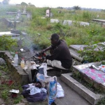 Le cimetière de Kintambo : Un charnier où les cercueils sont interposés avec leurs corps