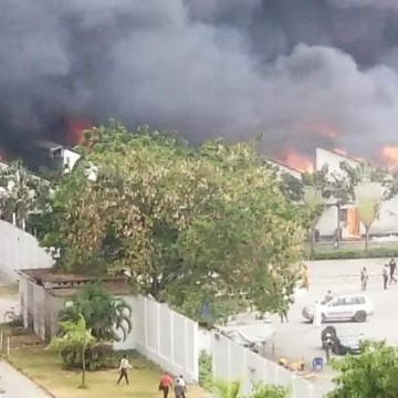 Incendie aux entrepôts de l’UNICEF à UTEXAFRICA