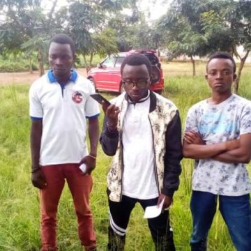 Militants véranda Mutsanga Beni : Véranda Mutsanga dans la rue mardi pour le retrait des forces de l’ordre dans différents quartiers