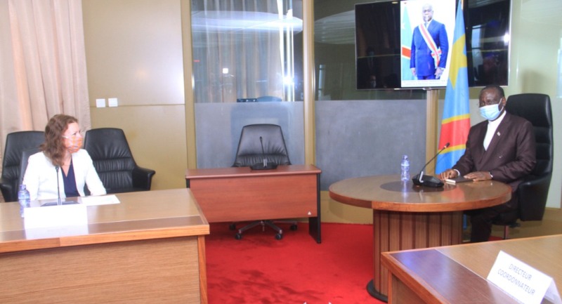 Primature 1er sept 3 Le Premier ministre a échangé avec Emily Maltman, ambassadrice de Grande Bretagne sur l’impact de la Covid-19 sur l’économie de la RDC