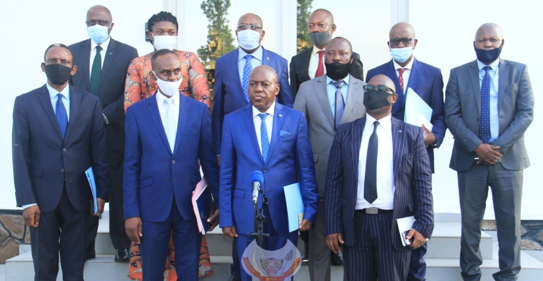 Les problèmes du Tanganyika examinés le 1er ministre Ilunkamba et les députés de la province