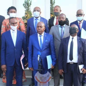 Les problèmes du Tanganyika examinés le 1er ministre Ilunkamba et les députés de la province