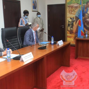 La firme Roche pour des solutions contre le cancer en RDC