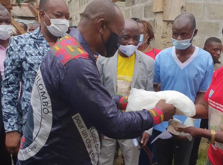 Le Conseiller principal du Chef de l&rsquo;Etat, Dr Benjamin Bola a lancé la distribution des moustiquaires imprégnées d’insecticides dans la Tshuapa