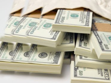 Liasses de dolars Us Deux directeurs de l’Aplc accusés de corruption