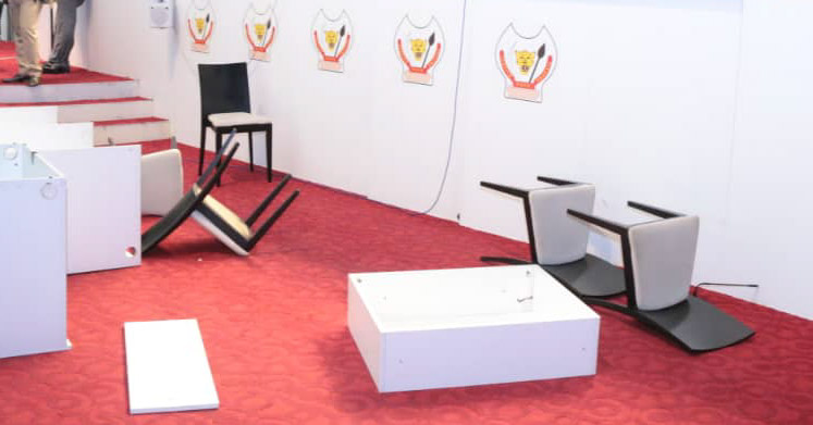 Mobilier palais du peuple sacagé Rdc: la crise politique s’invite dans l’hémicycle
