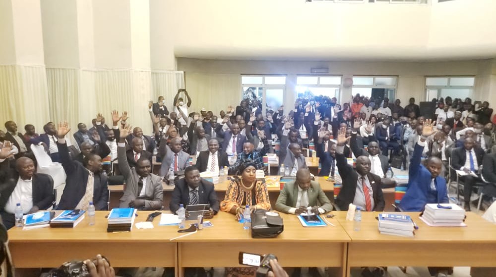 Votes budget ass prov Nord-Kivu Nord-Kivu: 46 députés votent le projet de Budget 2021 du Gouverneur Carly Nzanzu Kasivita
