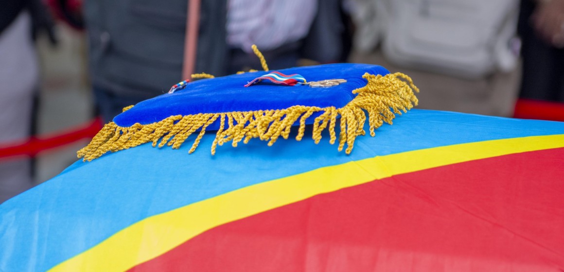Médaille de mérite civique à HT Lokondo