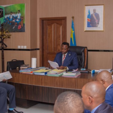 Tony-mwaba Tony Mwaba ministre EPST