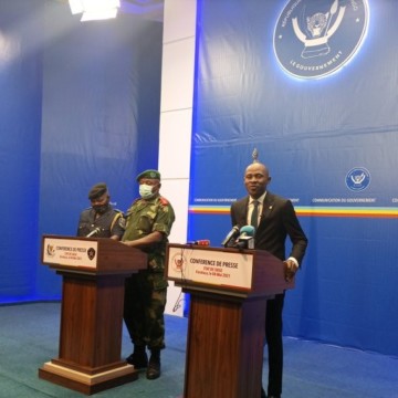 point-de-presse-etat-de-siège (2) Patrick Muyaya et Général Kasonga