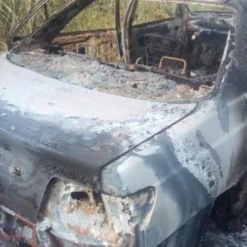 voiture-incendiée-beni Voiture incendiée route Beni-Kasindi