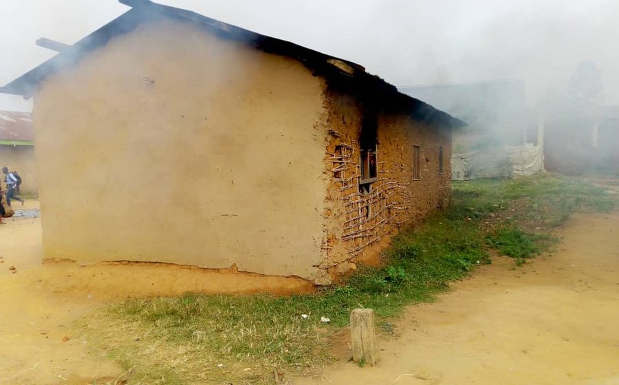 Bureau de police incendié à Biakato, Ituri