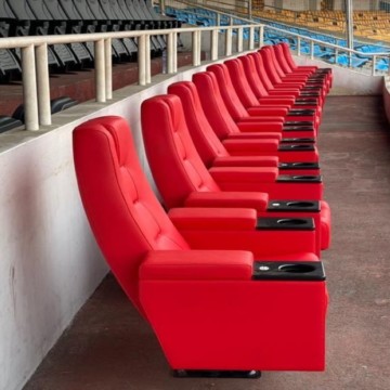 Tribunes réhabilitées du Stade des Martyrs