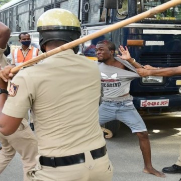 Congolais battu par la police indienne