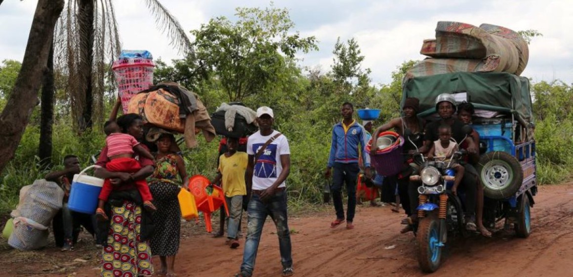 Congolais quittant l'Angola