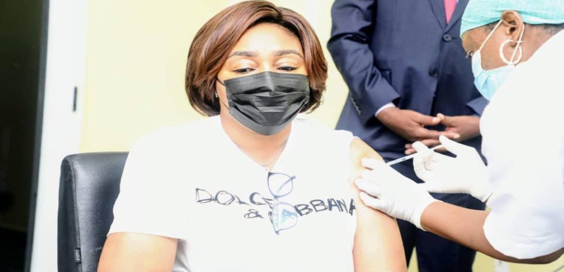 La DGM se ravise : la vaccination anti-COVID-19 n’est pas obligatoire à l’entrée et sortie de la RDC