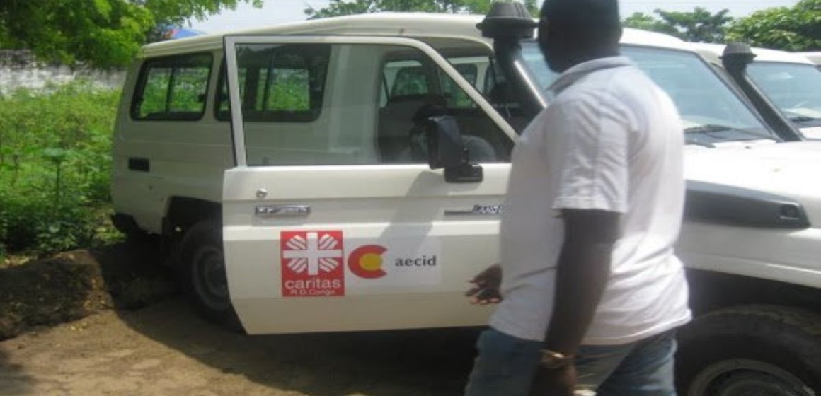 Véhicule Caritas RDC