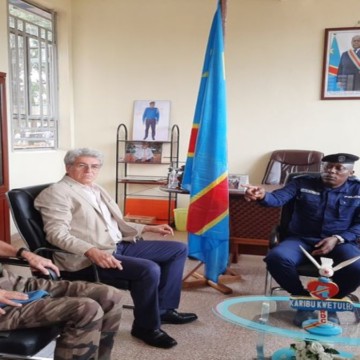 Ambassadeur de France en RDC en tournée au Kivu