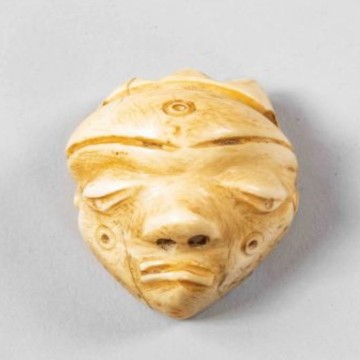 Masque en ivoire Pende